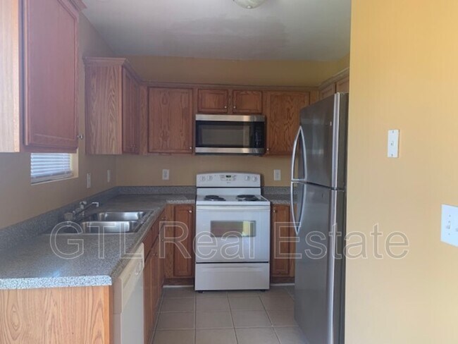 Building Photo - 740 Wheel House Ln