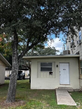 Building Photo - 802-C Texas Blvd