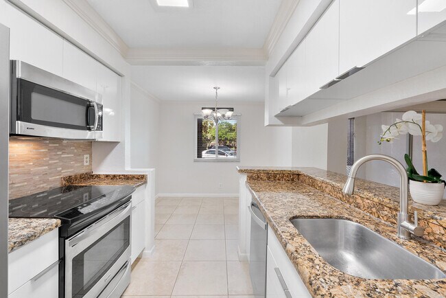 Foto del edificio - 9777 Westview Dr