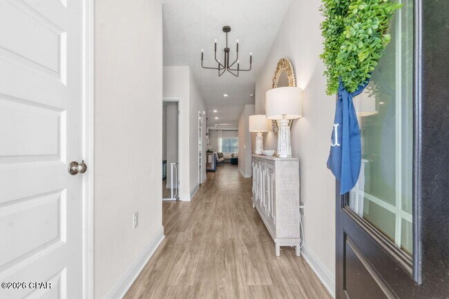 Foto del edificio - 350 Emerald Cove St