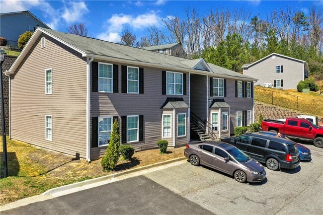 Building Photo - 1300 Stonehaven Cir