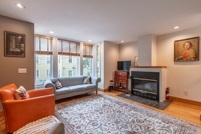 Foto del edificio - 54 Trowbridge St