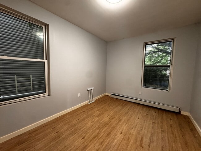 Building Photo - 174 Van Nostrand Ave