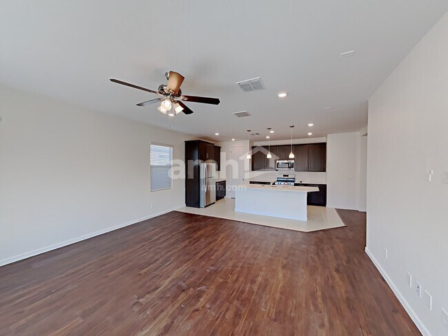 Building Photo - 431 W Organ Pipe Dr