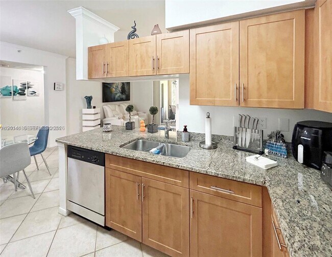 Foto del edificio - 6533 Emerald Dunes Dr