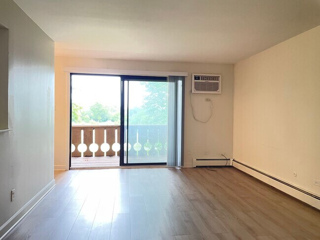Foto del edificio - 4 Parkside Ct