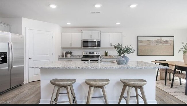 Building Photo - 1022 Harb Dr