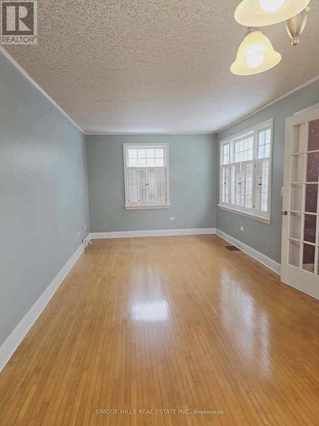 Building Photo - 326 Harvey St