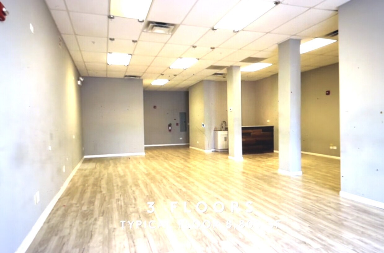 Foto del edificio - Lillie Commercial