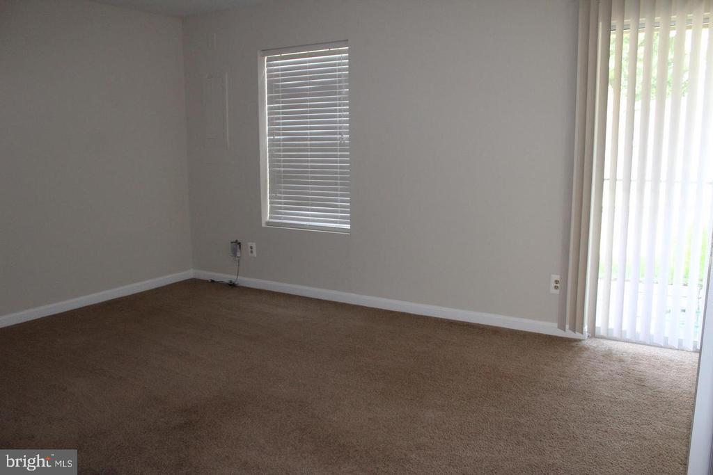 Primary Photo - 112 Bentley Ct