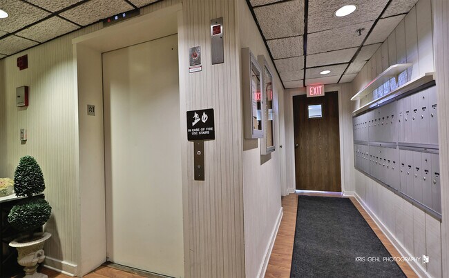 Foto del edificio - 12900 W Heiden Cir