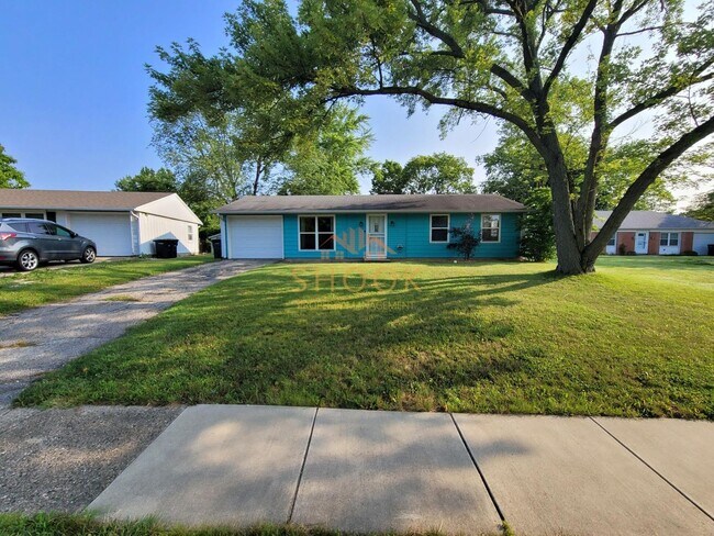 Foto del edificio - METICULOUSLY MAINTAINED COZY HOME