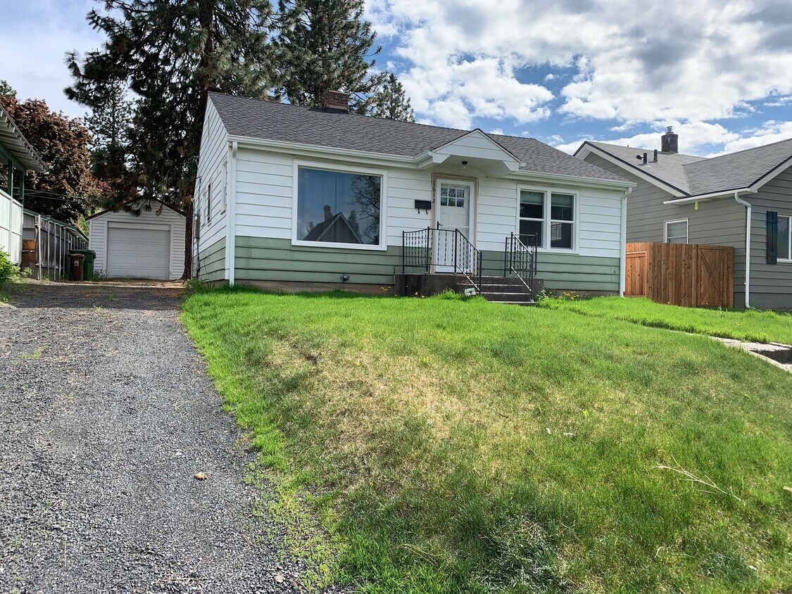 Foto principal - Cute 2 Bedroom Home in Perry District!