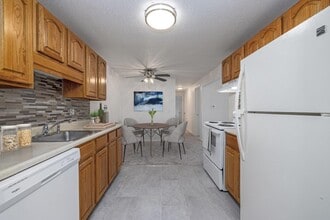 Building Photo - Perinton Manor Apartment Homes