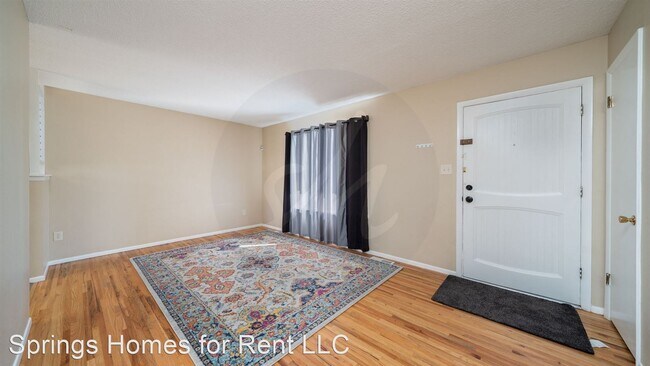 Building Photo - 3 br, 2 bath House - 308 Kenady Cir