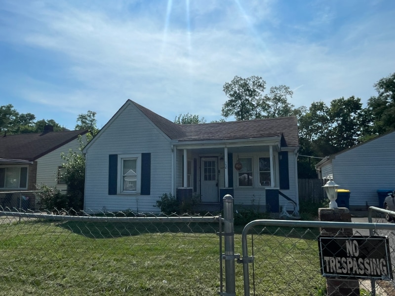 Primary Photo - 827 Sagamore Ave
