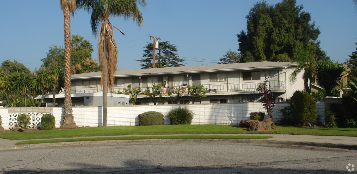 Foto del edificio - 425-445 Front St