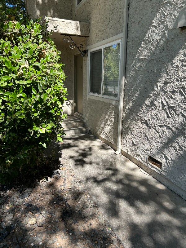 Foto del edificio - 1311 W 3rd St