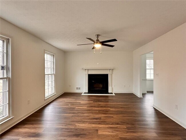 Foto del edificio - 1202 Grayland Dr