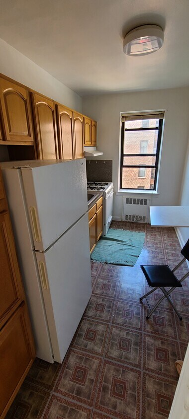 Foto del edificio - 1275 E 5th St