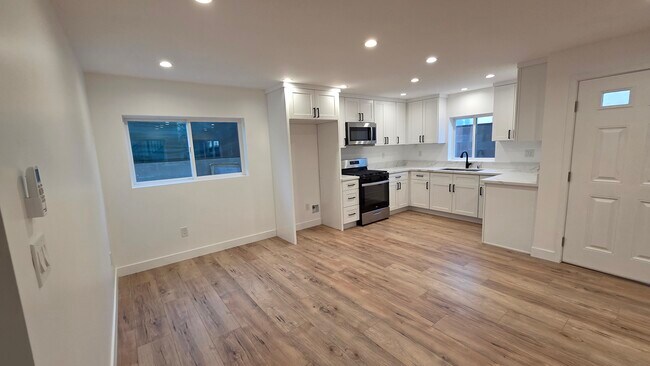 Foto del edificio - 805 W Glenoaks Blvd