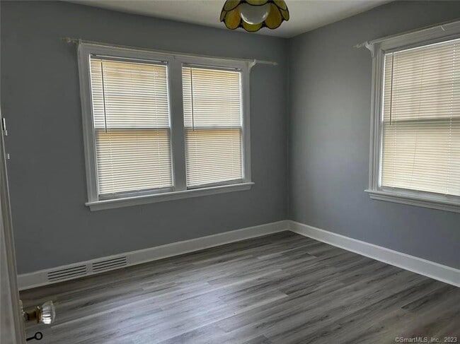 Building Photo - 205 Chipman St