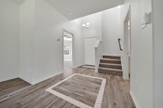 Foto del edificio - 305 Crooked Pine Court