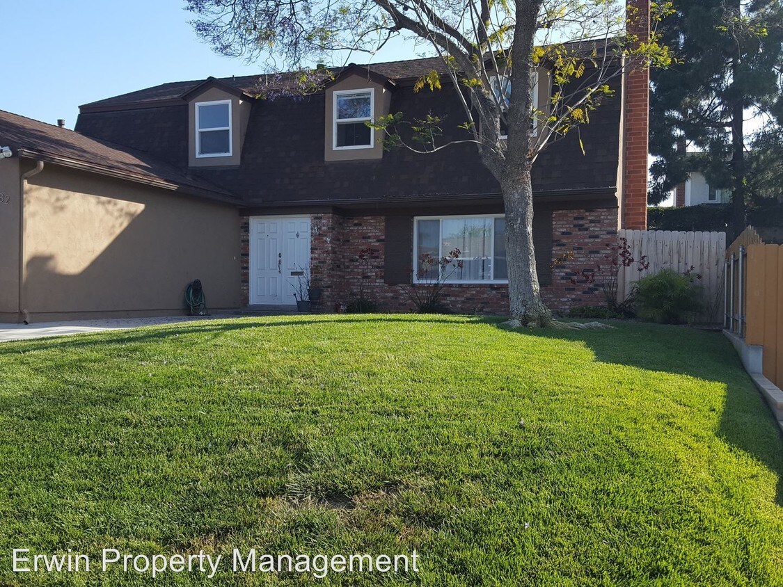 Primary Photo - 5 br, 3 bath House - 7182 Bobhird Dr.