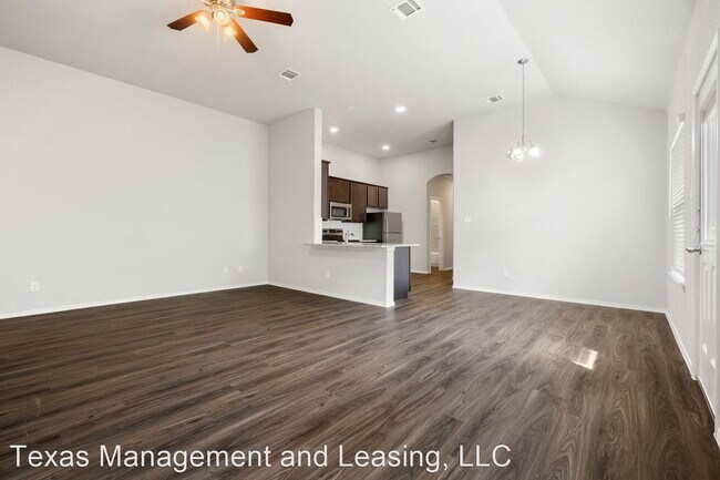 Building Photo - 3 br, 2 bath Townhome - 5510 Rio Canyon -2