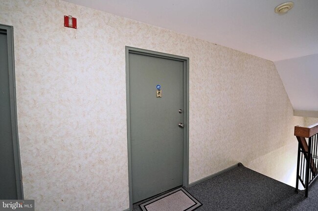 Fotografía del edificio - 1424 Country Mill Dr