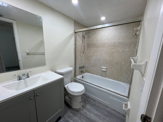 Foto del edificio - 1701 NW 46th Ave