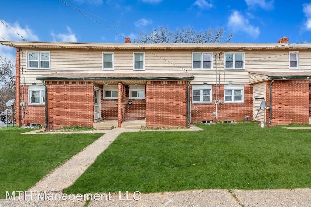 Primary Photo - 4250-16 W Dickman Rd