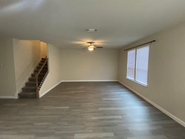 Foto del edificio - 97 Quarryman Dr