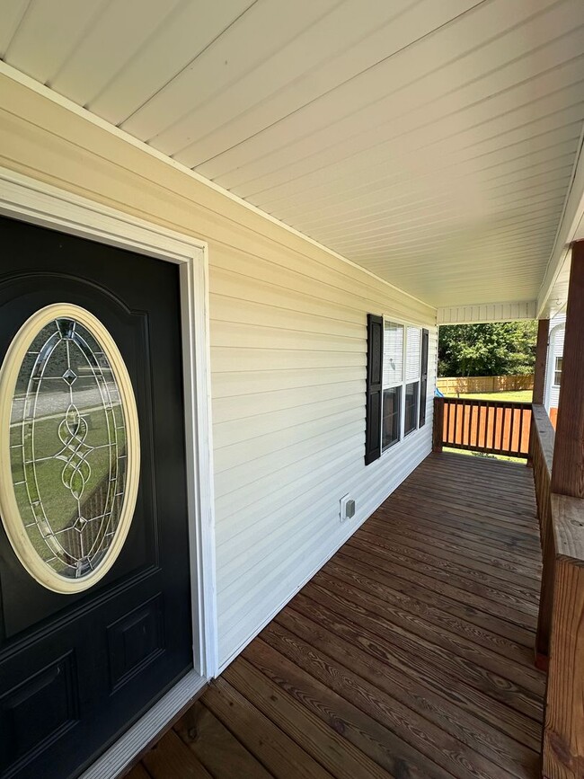 Building Photo - 102 Brookhaven Dr