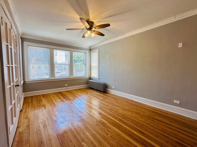 Foto del edificio - 5901-5911 W Huron St