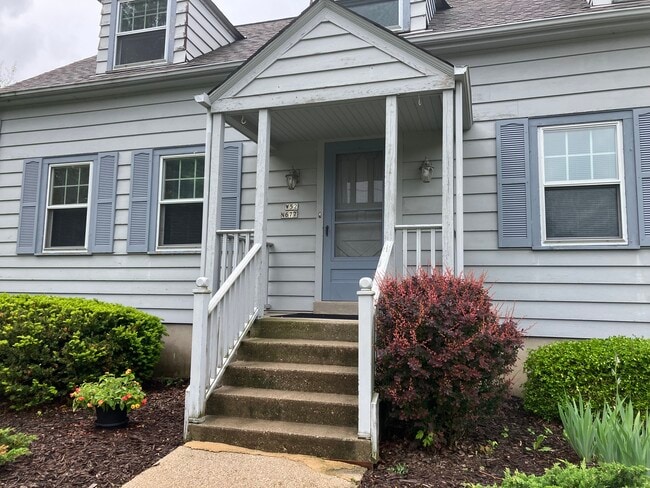 Building Photo - W52N677 Highland Dr