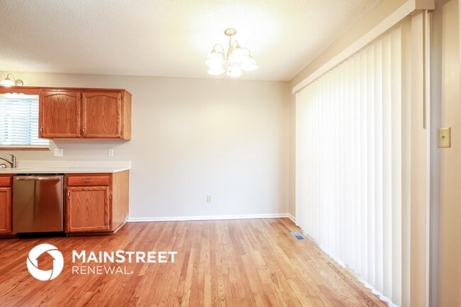 Foto del edificio - 15100 E 49th St