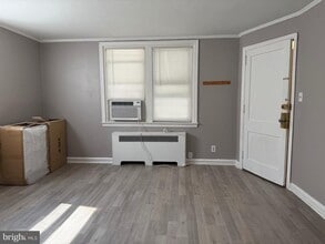 Building Photo - 1437 Greeby St
