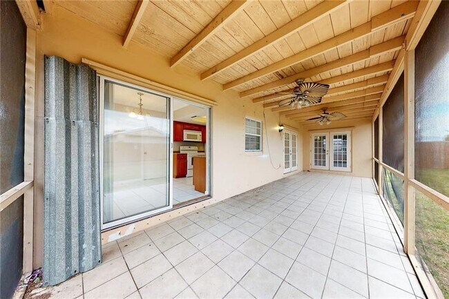 Foto del edificio - 9728 SW 3rd St