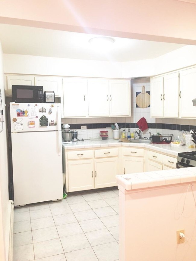 Kitchen - 40 Liberty Ave