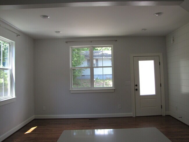 Foto del edificio - 303B Truce Street, Durham NC  27703