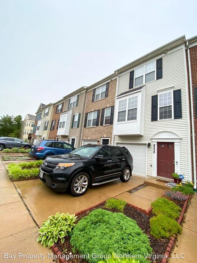 Primary Photo - 2 br, 1.5 bath House - 8530 Towne Manor Ct
