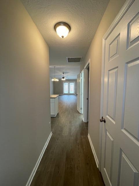 Foto del edificio - 102 Bennington Ln