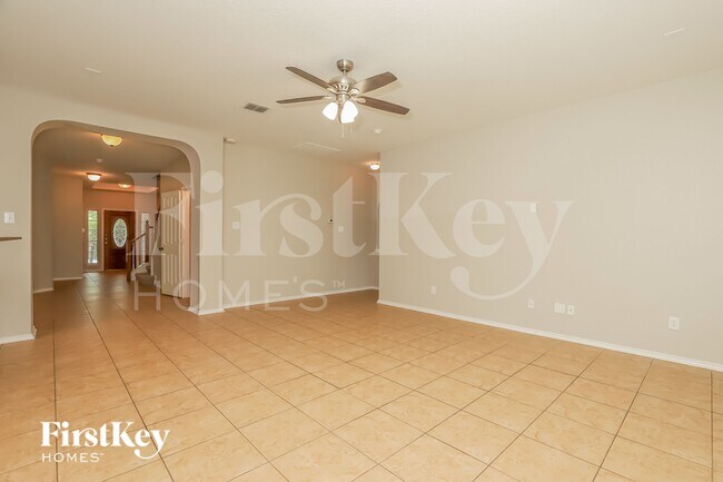 Building Photo - 6203 Palmetto Way