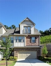 Building Photo - 2170 Manor Pointe Dr