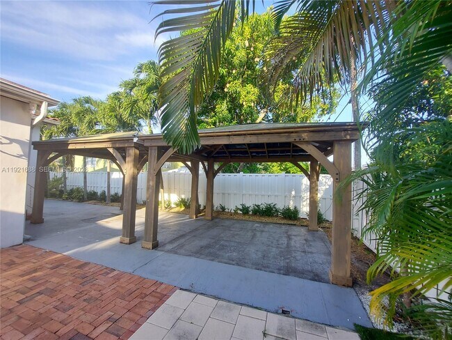 Foto del edificio - 8105 SW 17th Terrace