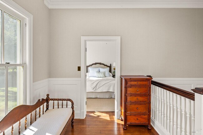 Foto del edificio - 989 Rutherford Rd