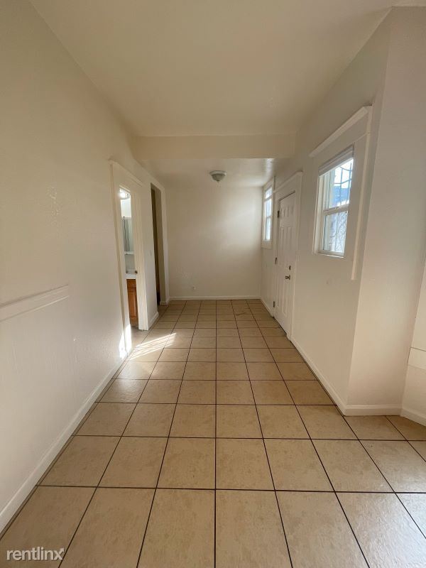 Foto del edificio - 4 br, 2 bath House - 627 W Grand Ave