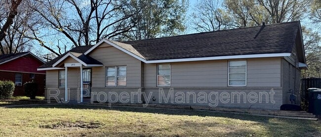 Foto del edificio - 1973 Tacoma Ave