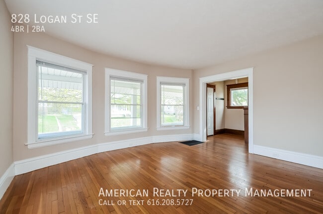 Building Photo - 828 Logan St SE